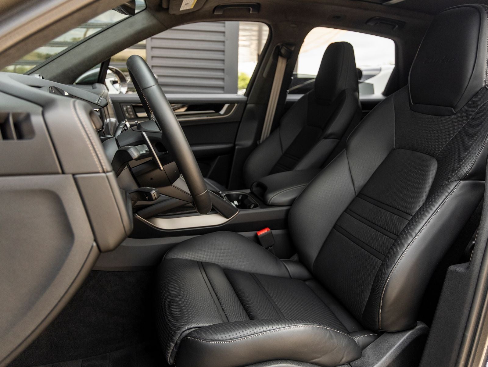 2025 Porsche Cayenne Turbo E-Hybrid