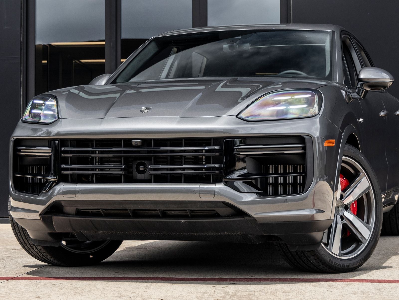 2025 Porsche Cayenne Turbo E-Hybrid - Photo 7