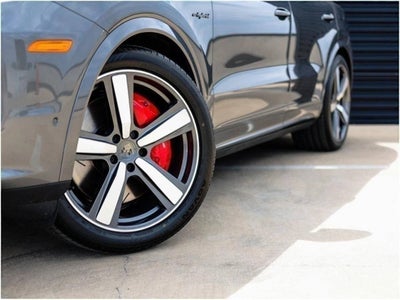 2025 Porsche Cayenne Turbo E-Hybrid