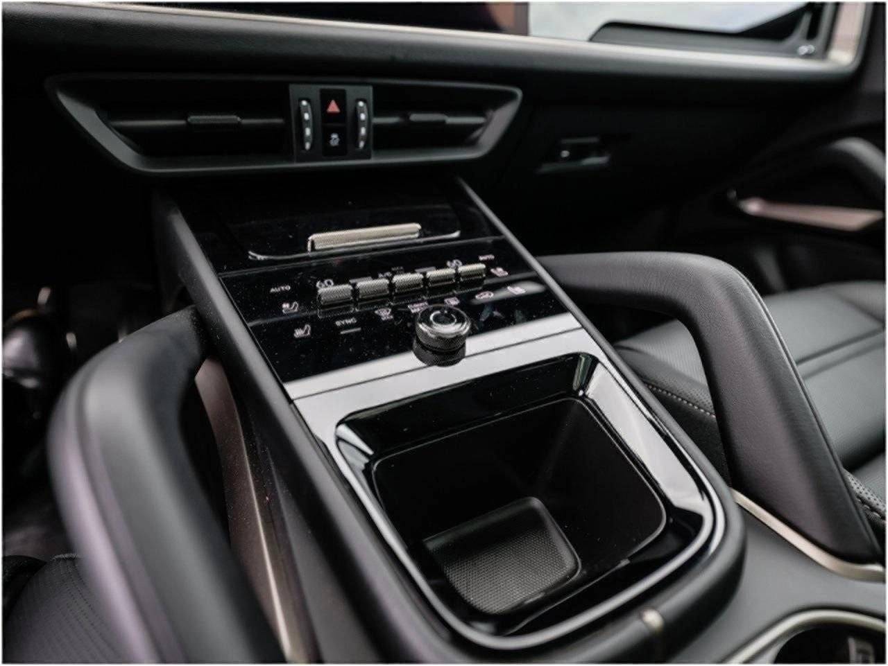 2025 Porsche Cayenne Turbo E-Hybrid