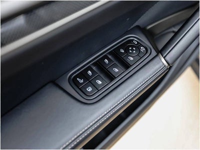 2025 Porsche Cayenne Turbo E-Hybrid