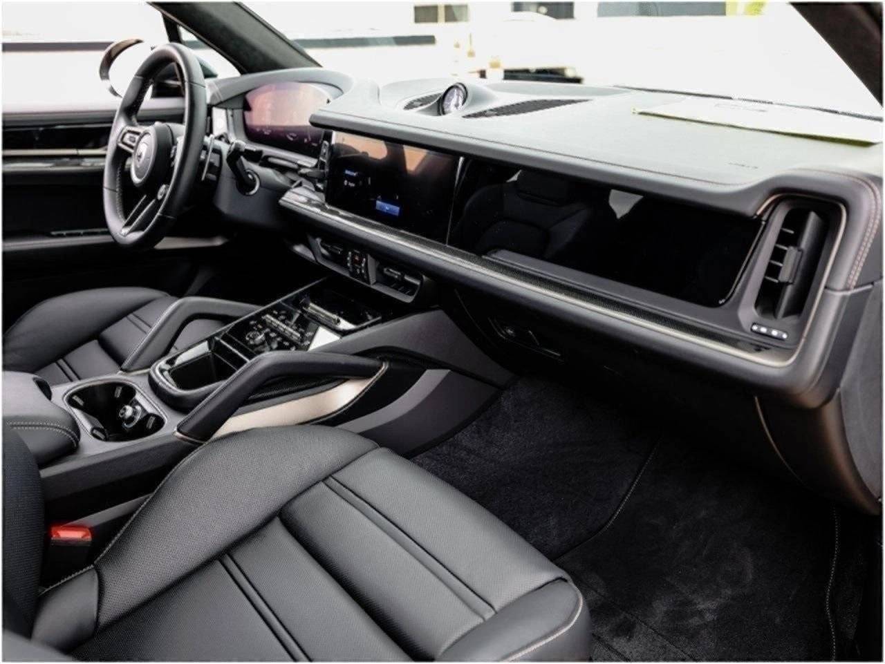 2025 Porsche Cayenne Turbo E-Hybrid