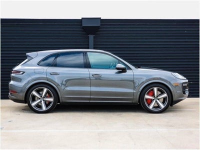 2025 Porsche Cayenne Turbo E-Hybrid