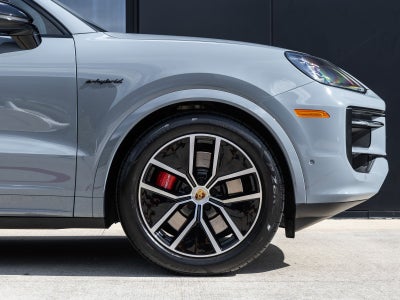 2024 Porsche Cayenne Cayenne S E-Hybrid