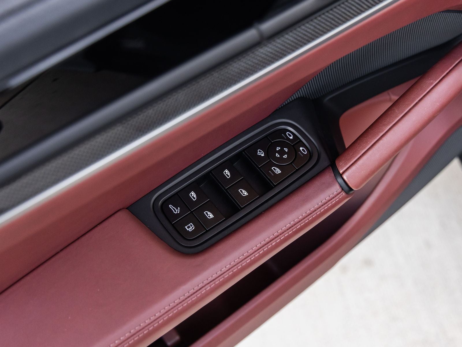 2024 Porsche Cayenne Cayenne S E-Hybrid