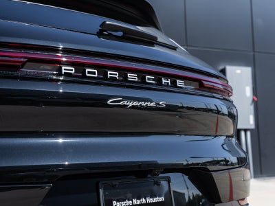 2026 Porsche Cayenne Cayenne S E-Hybrid
