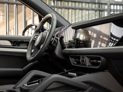 2026 Porsche Cayenne S E-Hybrid