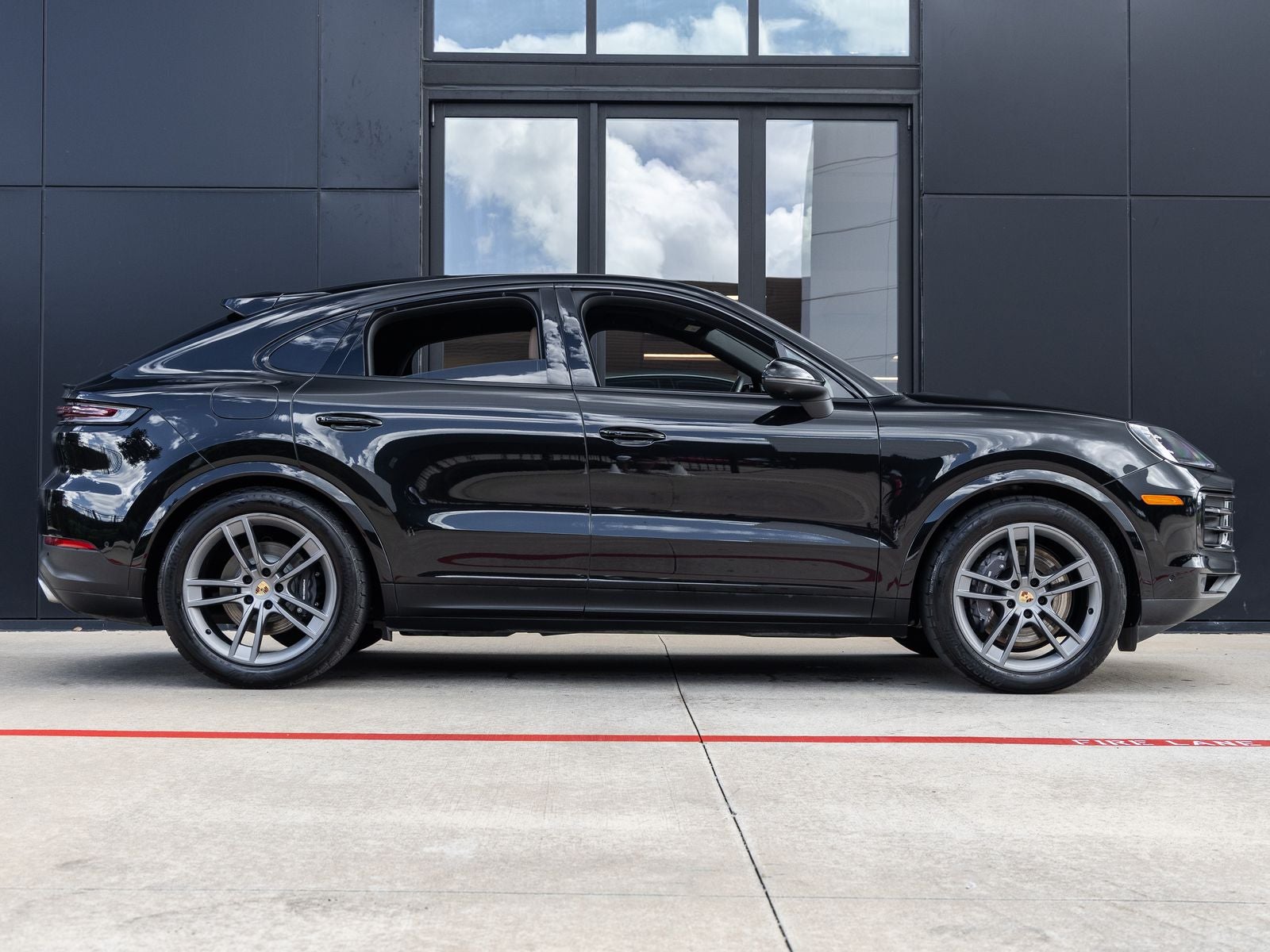 2024 Porsche Cayenne Coupe Coupe AWD
