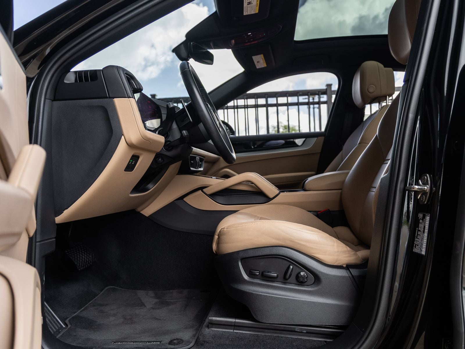 2024 Porsche Cayenne Coupe Coupe AWD