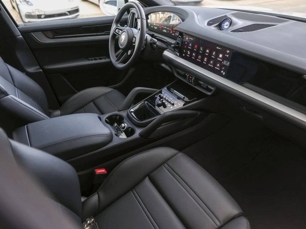 2025 Porsche Cayenne Coupe