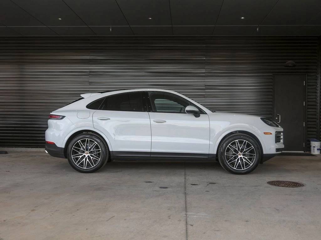 2025 Porsche Cayenne Coupe