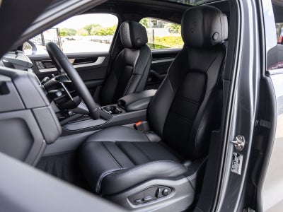 2026 Porsche Cayenne Coupe