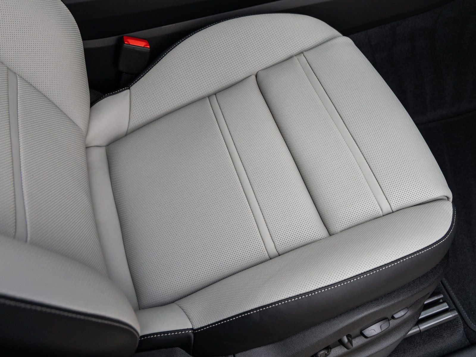 2026 Porsche Cayenne Coupe