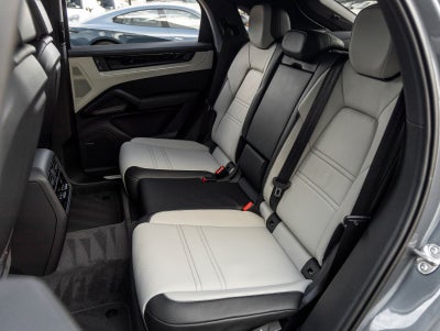 2026 Porsche Cayenne Coupe