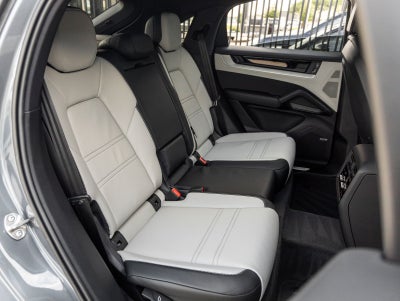 2026 Porsche Cayenne Coupe