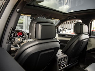 2026 Porsche Cayenne Coupe