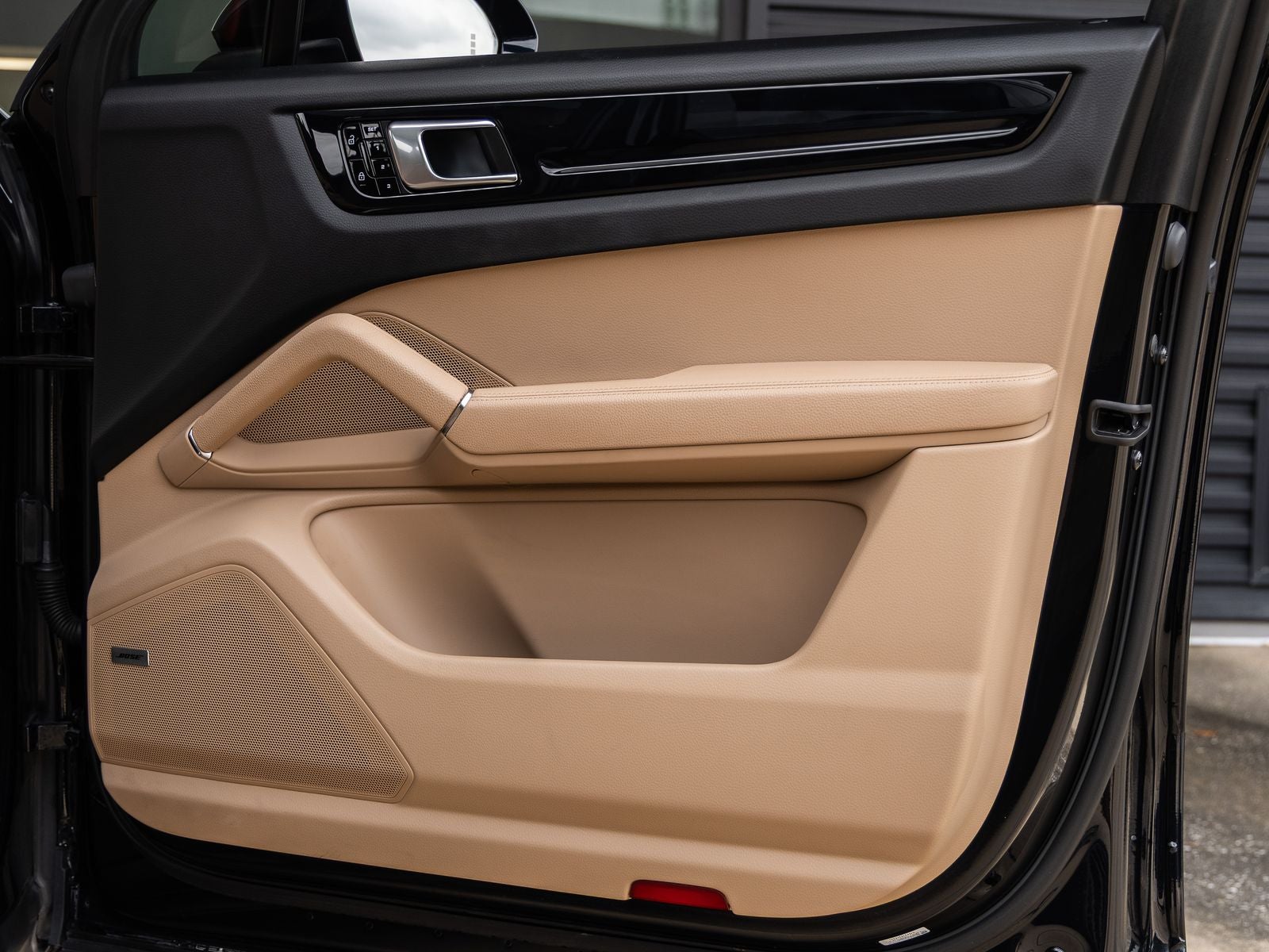2021 Porsche Cayenne Coupe
