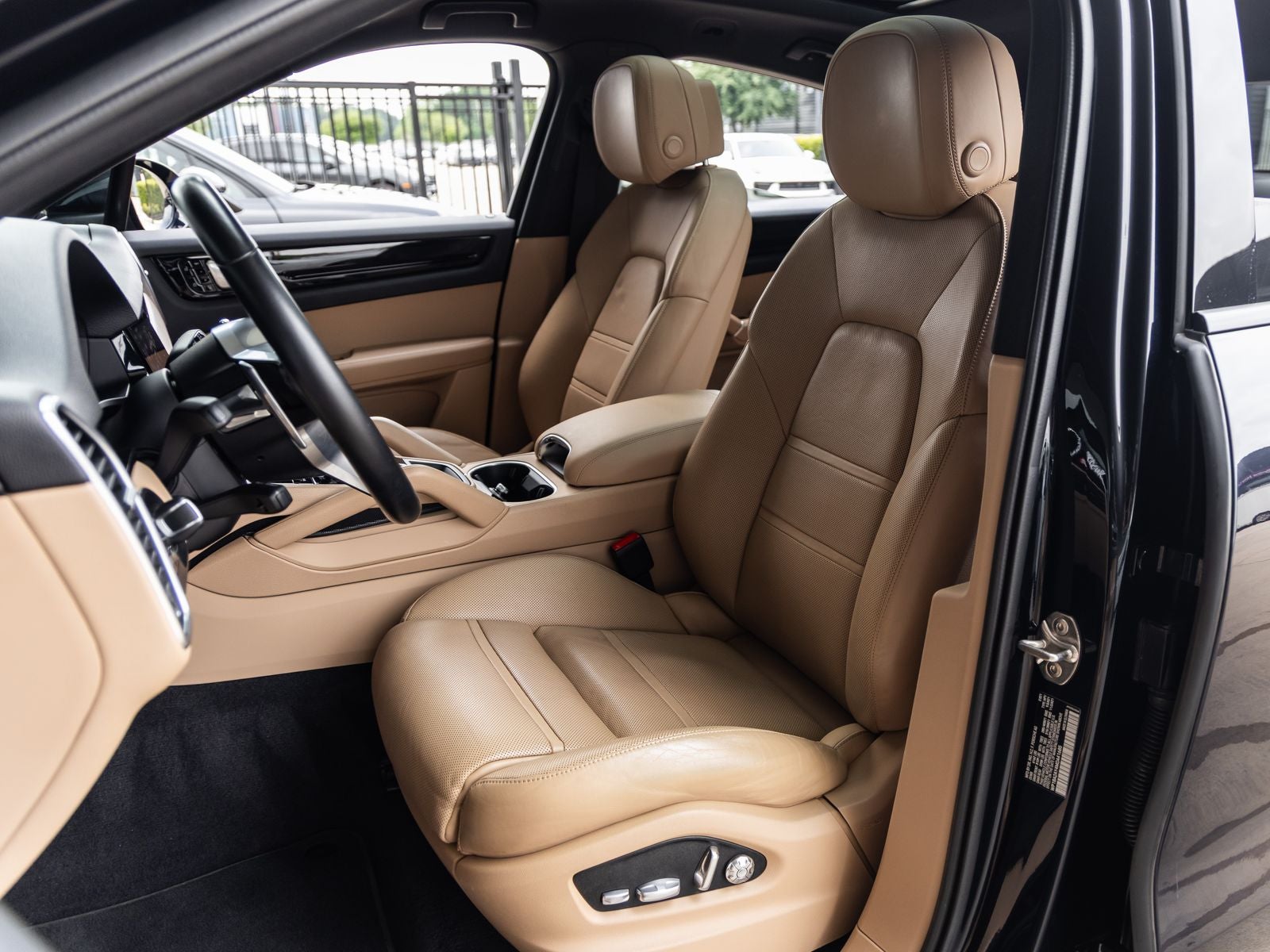 2021 Porsche Cayenne Coupe