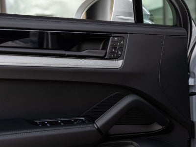 2026 Porsche Cayenne Coupe