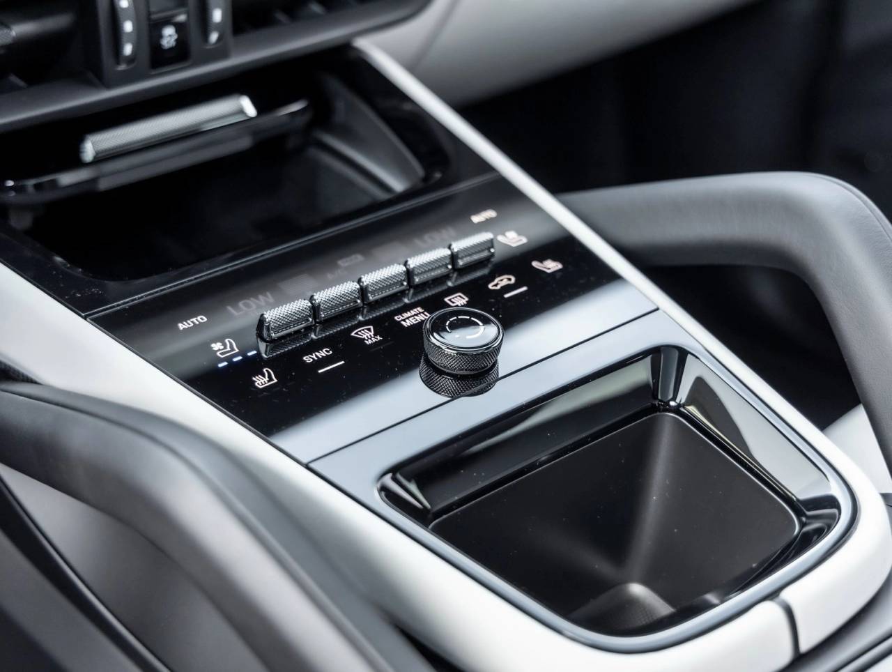 2025 Porsche Cayenne Coupe