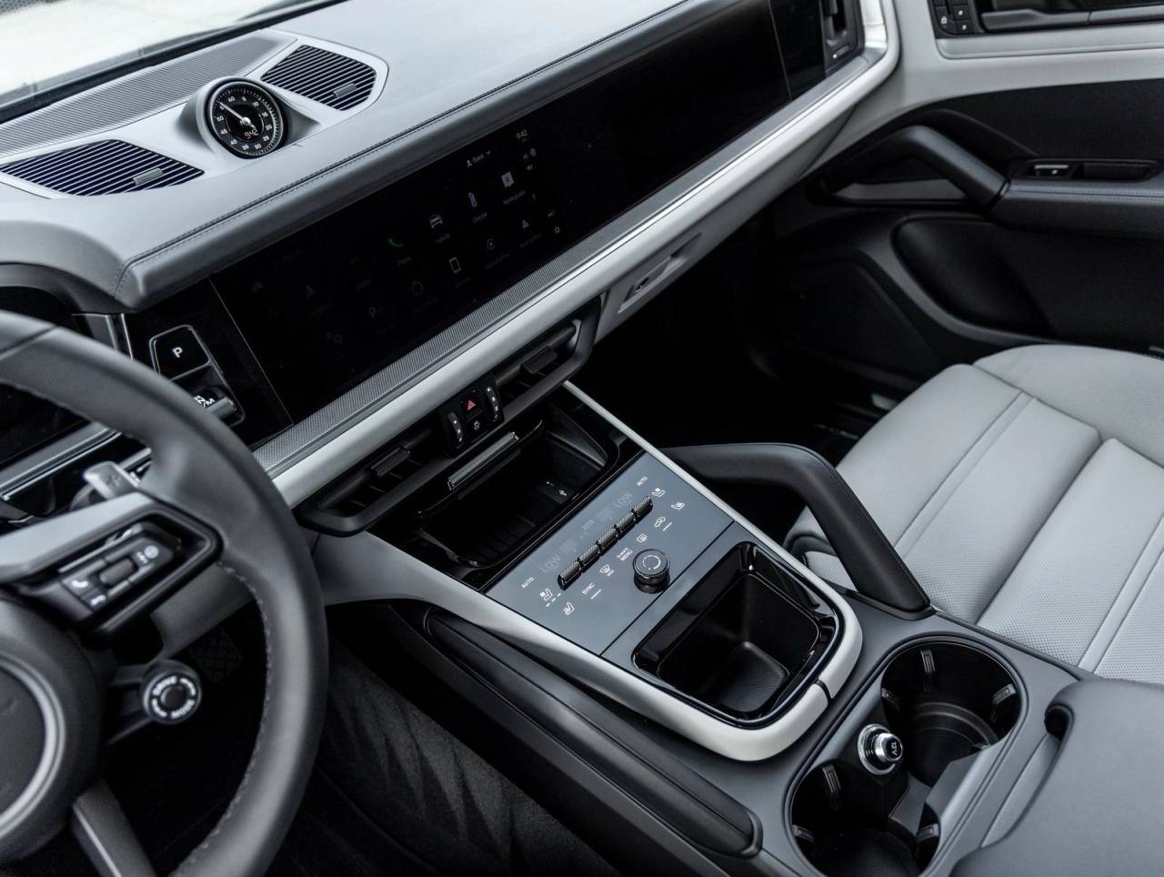 2025 Porsche Cayenne Coupe