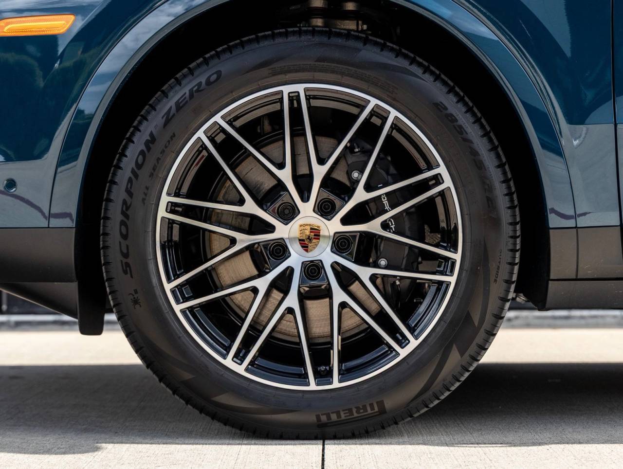 2025 Porsche Cayenne Coupe