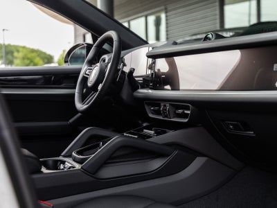 2026 Porsche Cayenne Coupe