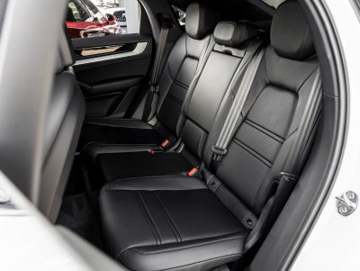 2025 Porsche Cayenne Coupe Coupe AWD