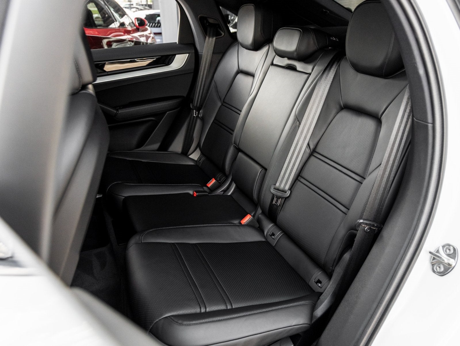 2025 Porsche Cayenne Coupe Coupe AWD