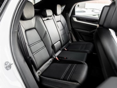 2025 Porsche Cayenne Coupe Coupe AWD