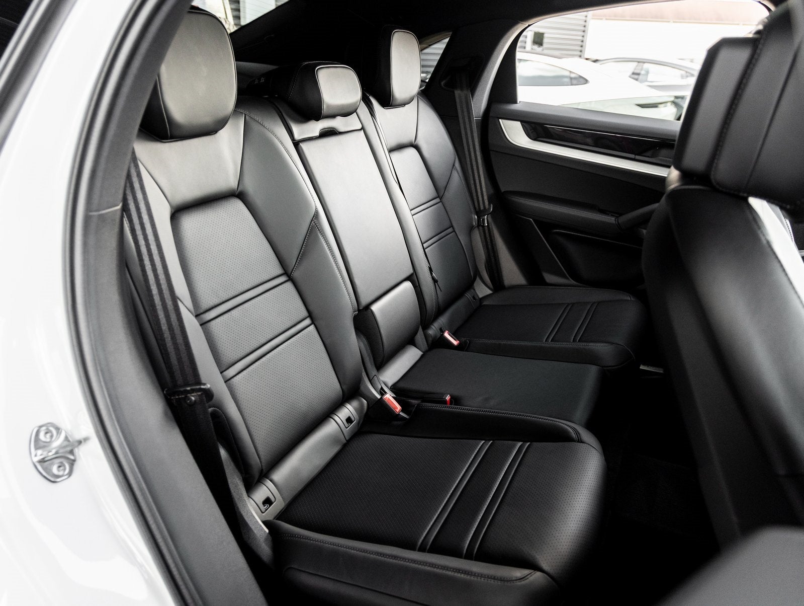 2025 Porsche Cayenne Coupe Coupe AWD