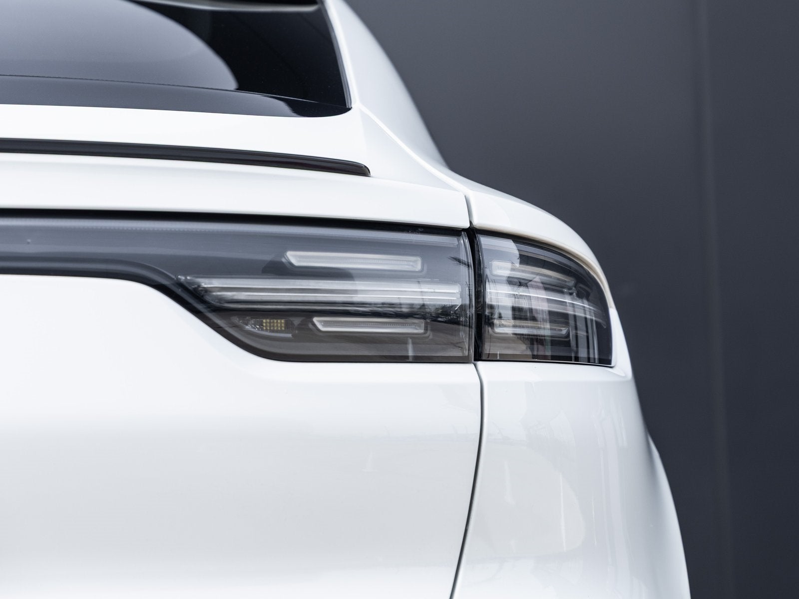 2022 Porsche Cayenne Coupe Cayenne Coupe Platinum Edition