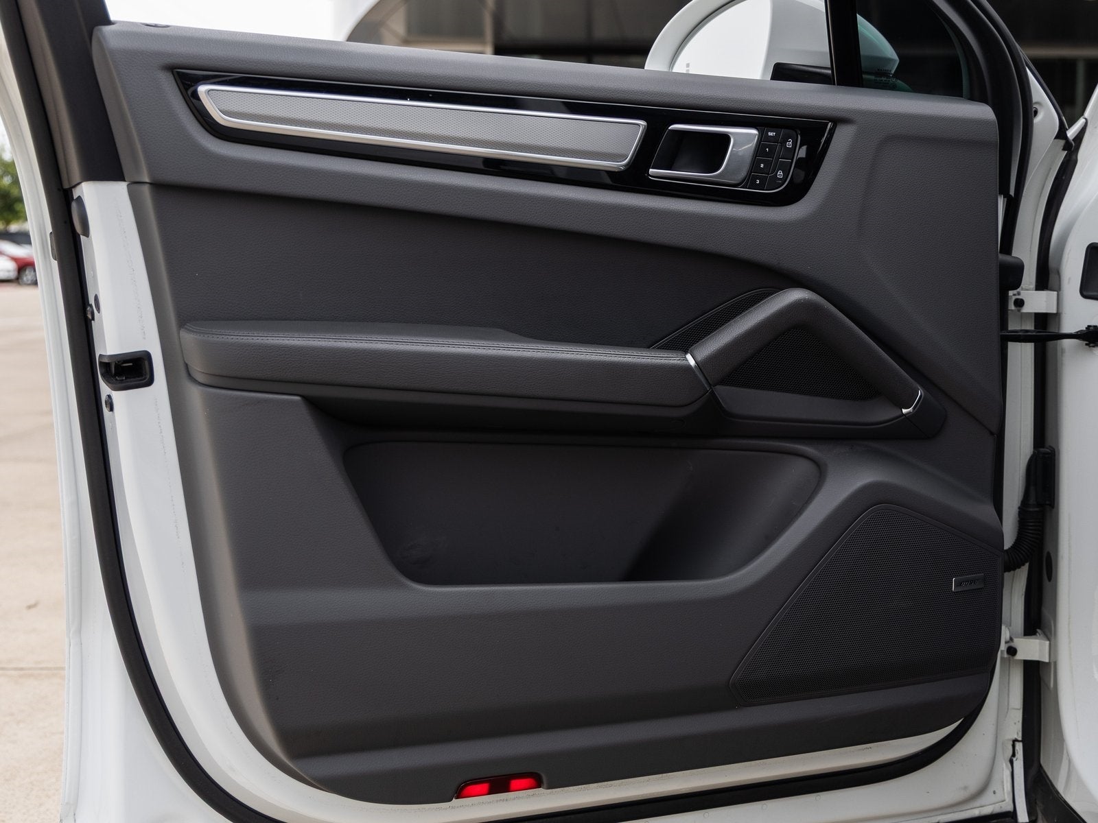 2022 Porsche Cayenne Coupe Cayenne Coupe Platinum Edition