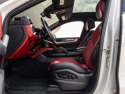 2024 Porsche Cayenne Coupe