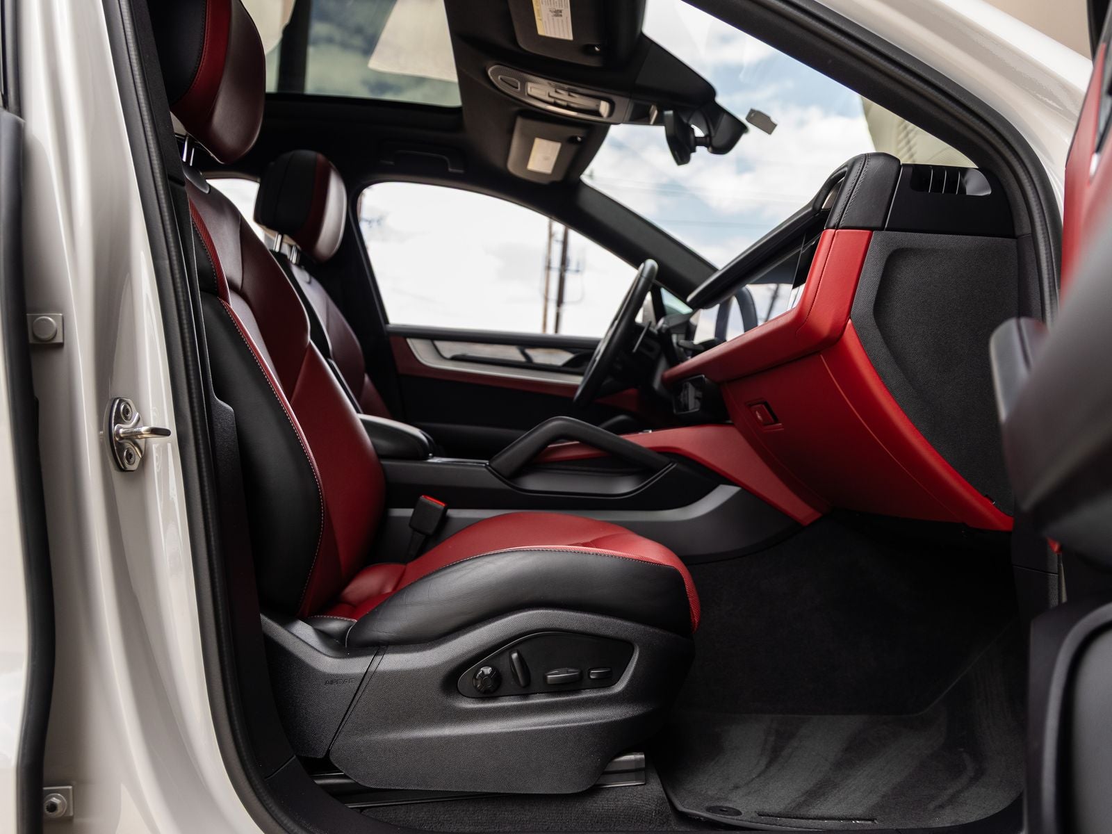 2024 Porsche Cayenne Coupe
