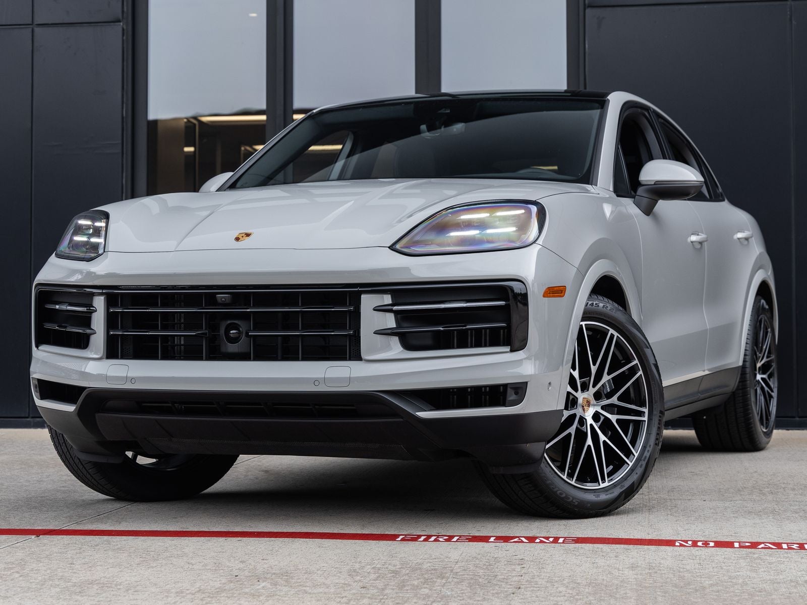 2026 Porsche Cayenne -'s photo