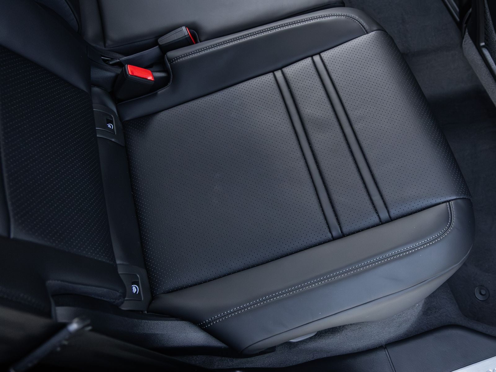 2026 Porsche Cayenne Coupe