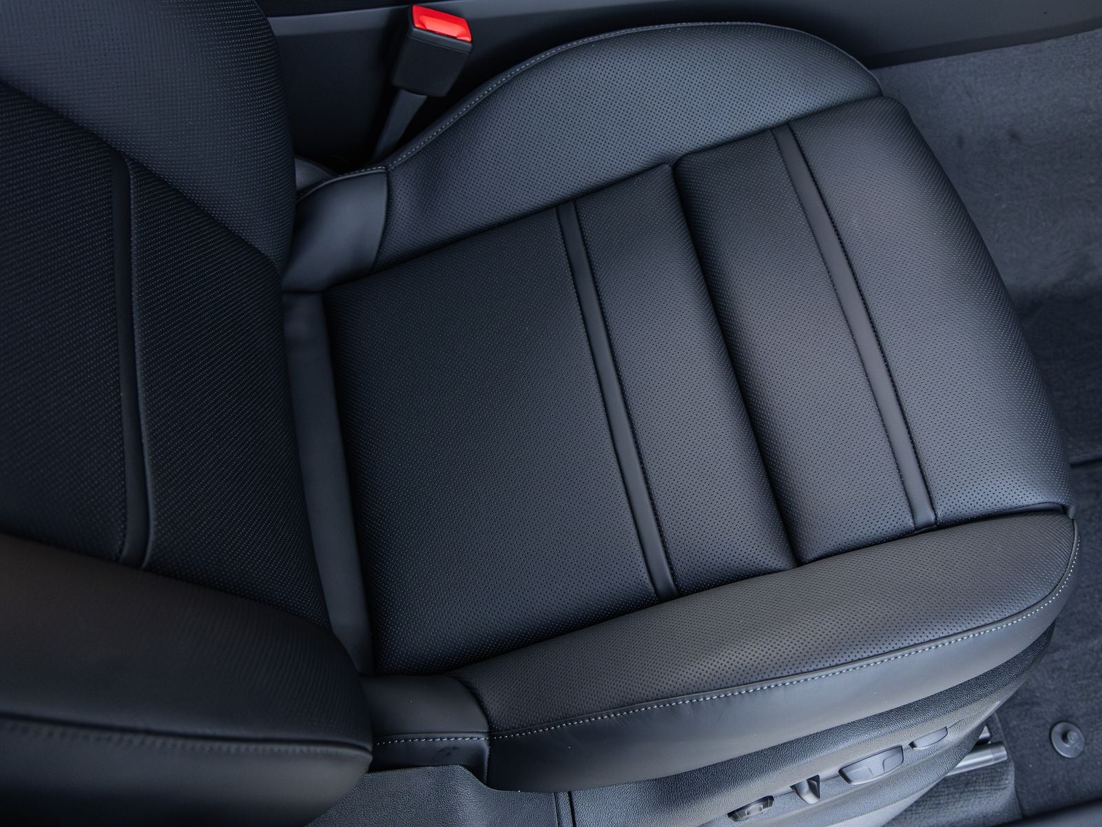 2026 Porsche Cayenne Coupe