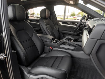 2026 Porsche Cayenne Cayenne Coupe