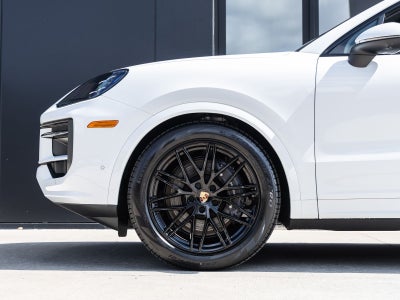 2026 Porsche Cayenne Coupe