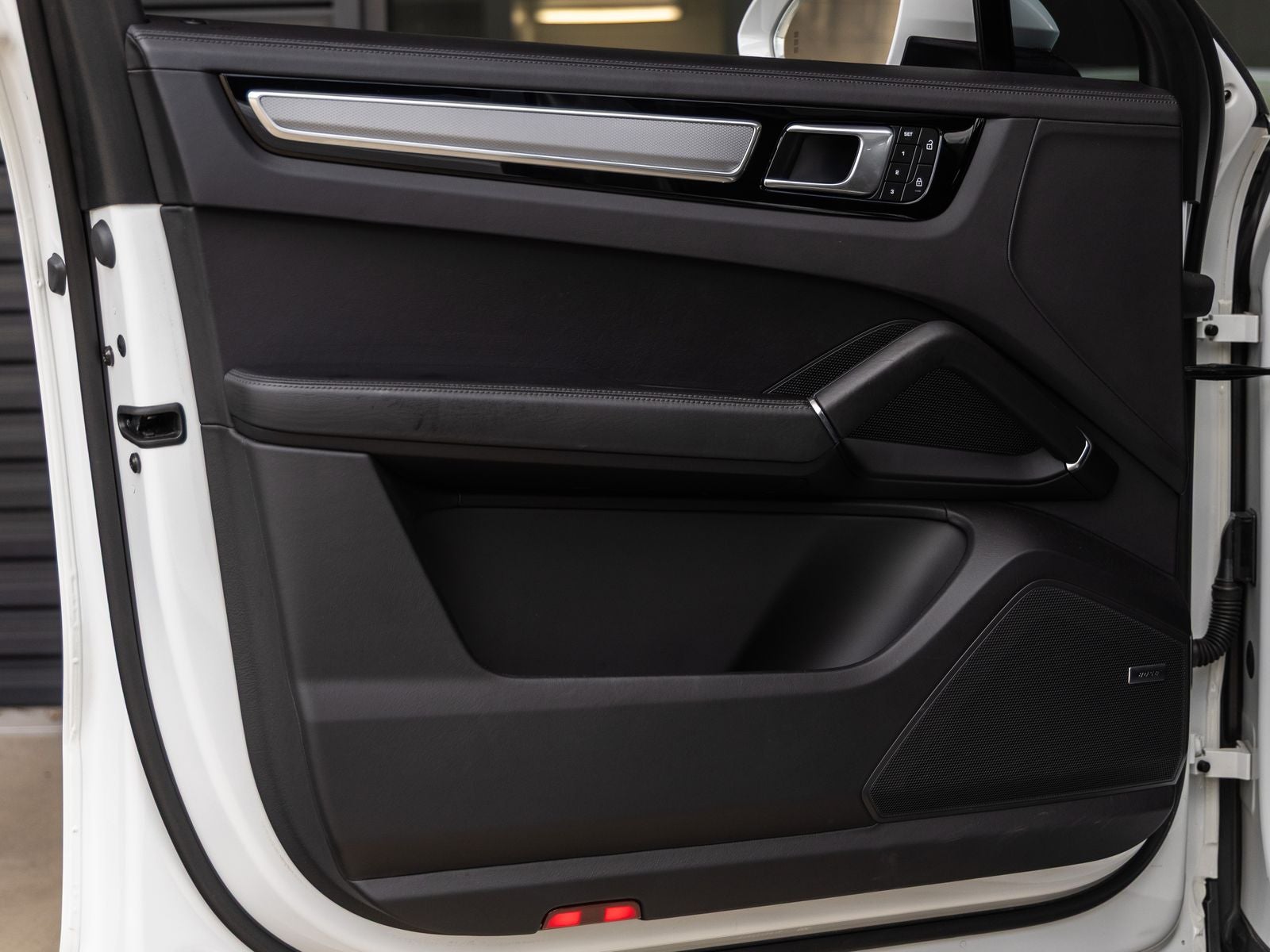 2023 Porsche Cayenne Cayenne S Coupe Platinum Edition