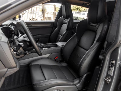 2026 Porsche Cayenne Cayenne Turbo Coupe Electric