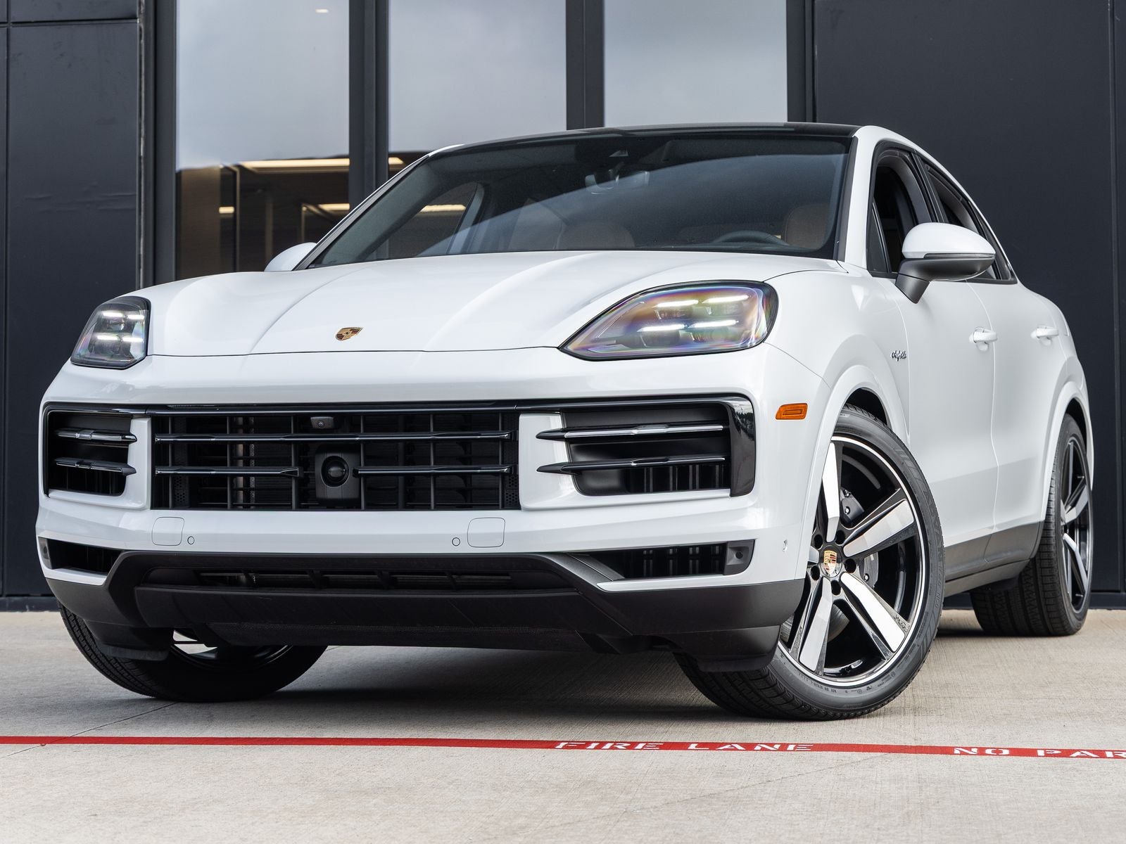 2025 Porsche Cayenne E-Hybrid Coupe