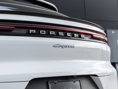 2025 Porsche Cayenne E-Hybrid Coupe