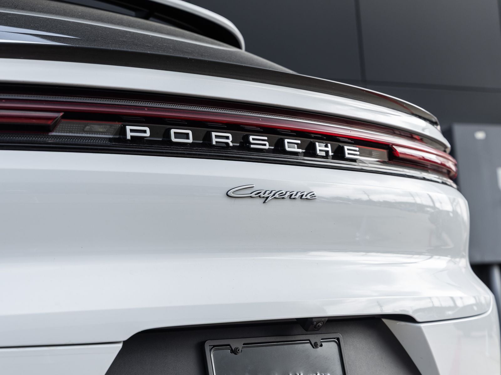2025 Porsche Cayenne E-Hybrid Coupe