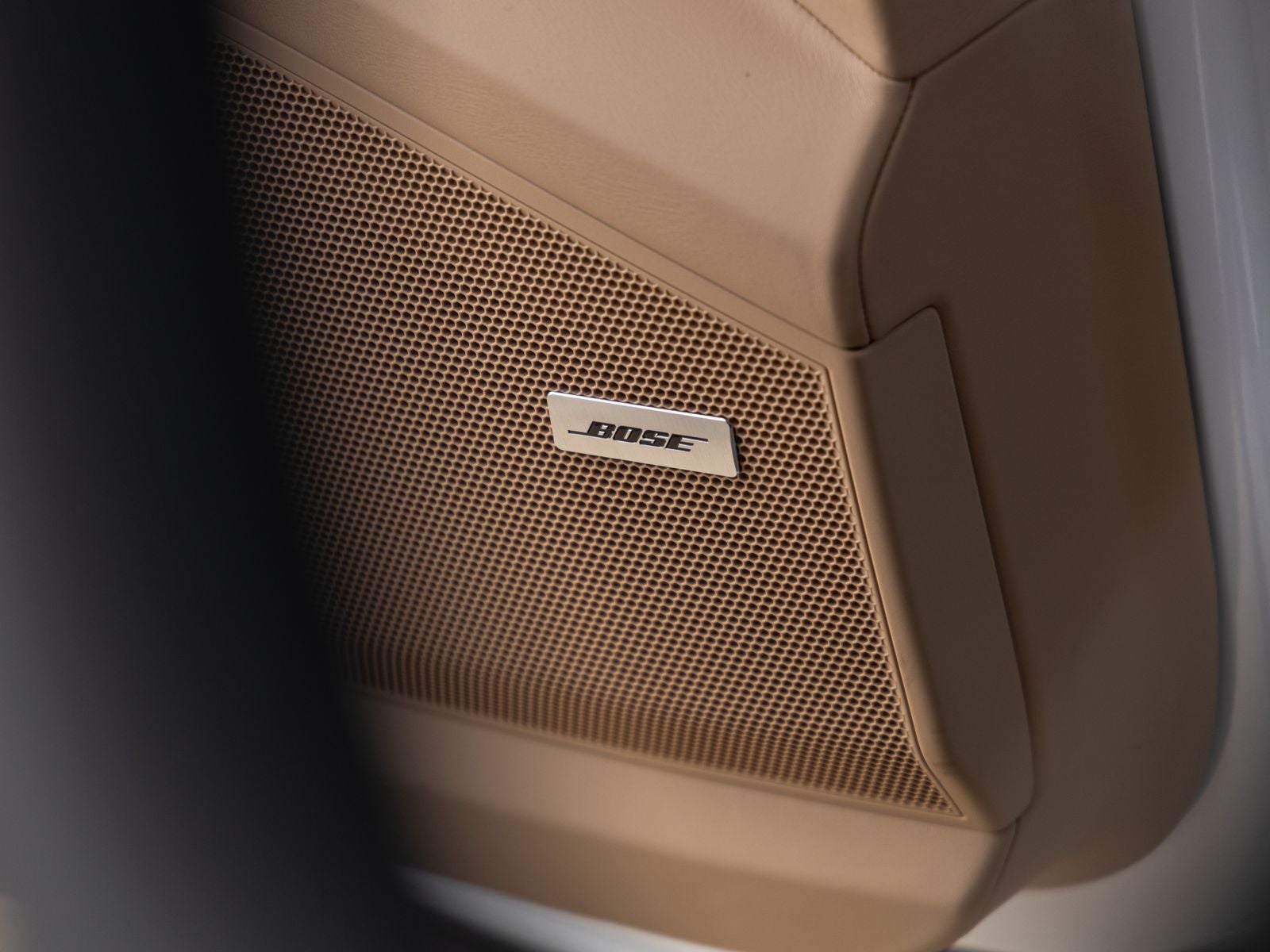 2025 Porsche Cayenne E-Hybrid Coupe