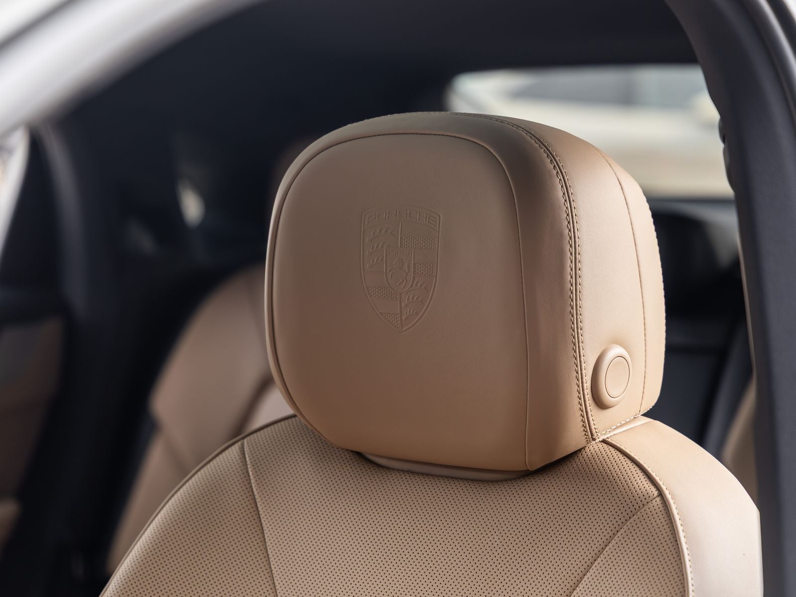 2025 Porsche Cayenne E-Hybrid Coupe