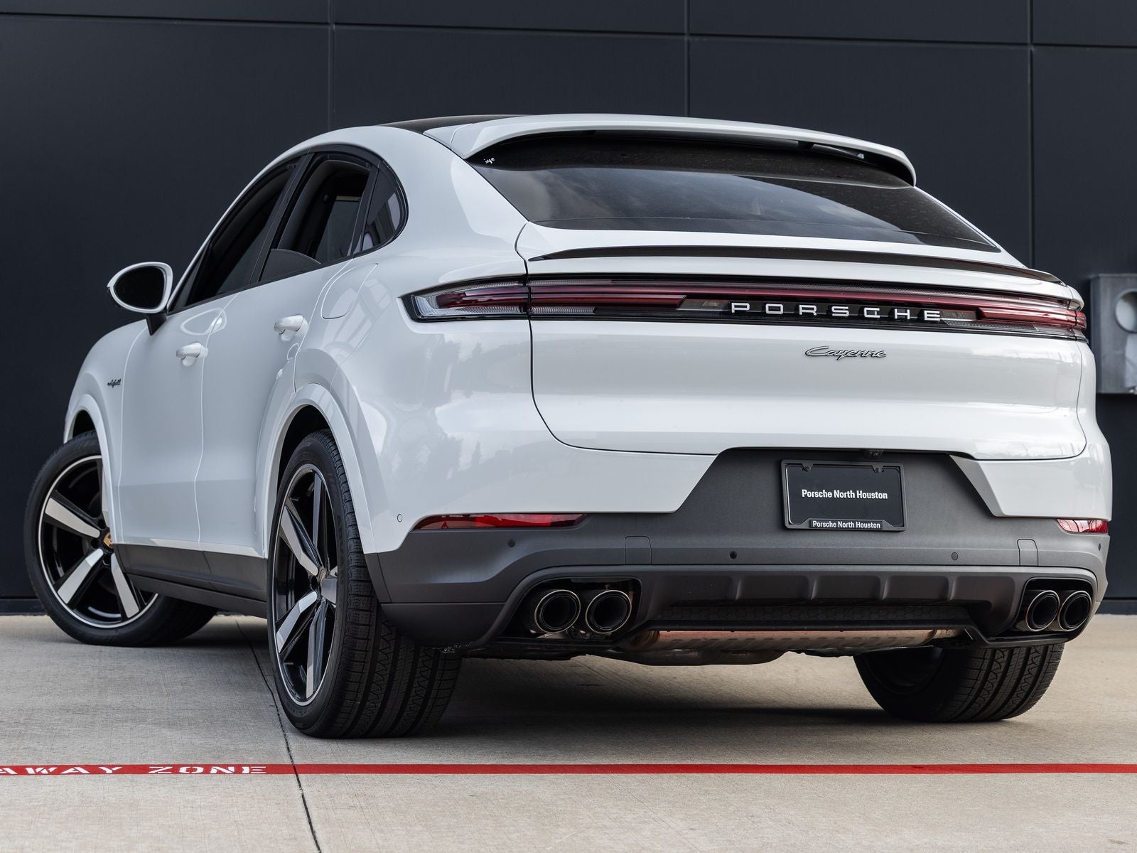 2025 Porsche Cayenne E-Hybrid Coupe