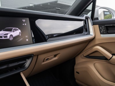 2025 Porsche Cayenne E-Hybrid Coupe