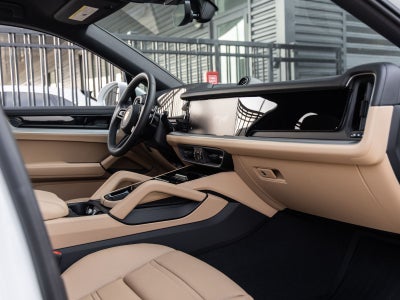 2025 Porsche Cayenne E-Hybrid Coupe